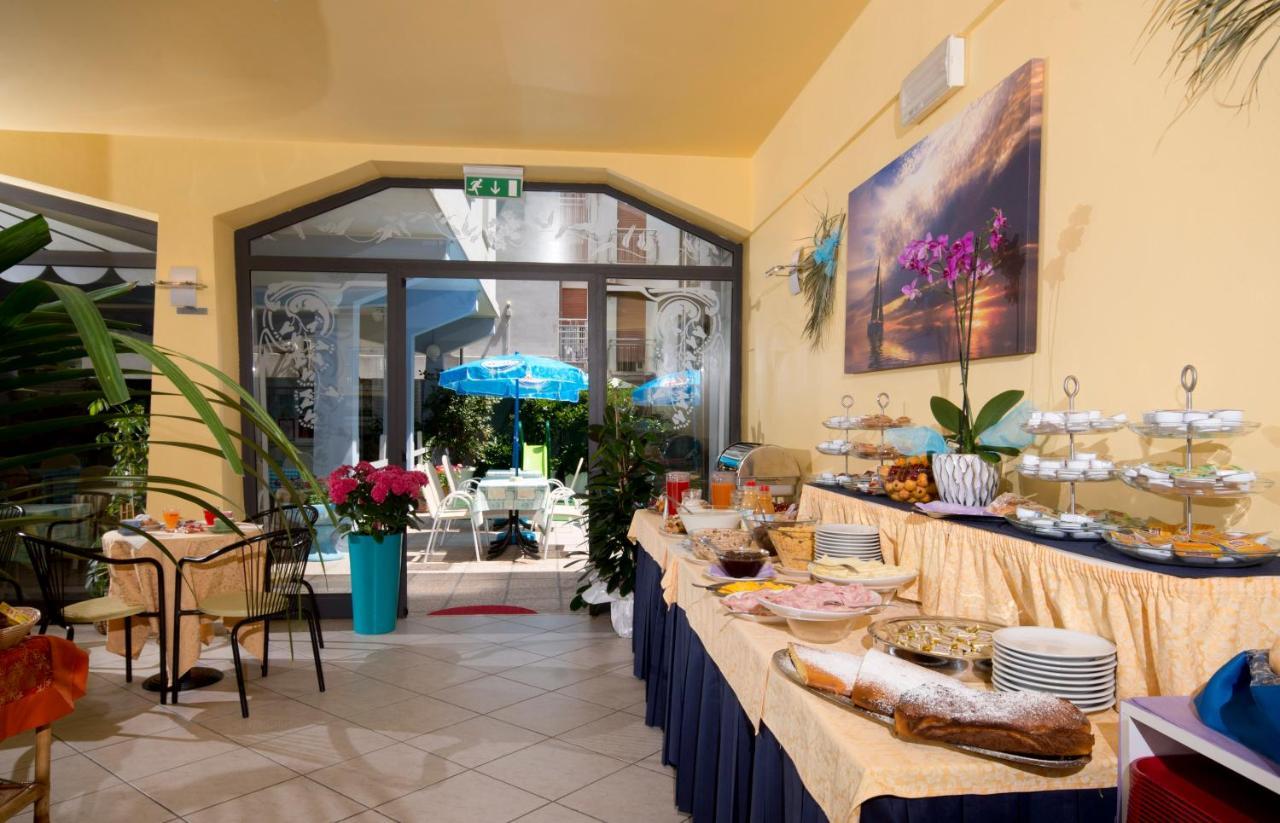 Hotel Milano Gatteo a Mare Exterior foto